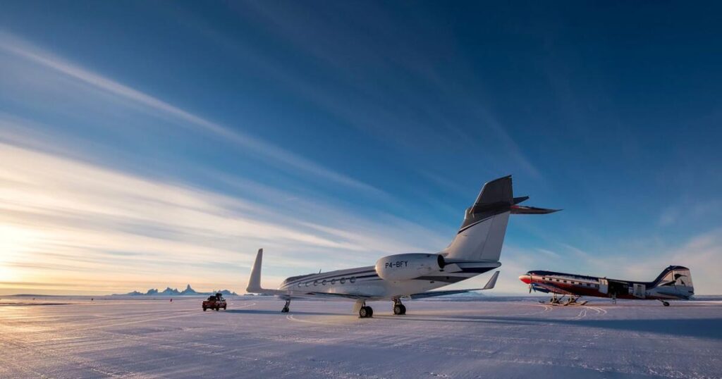 antarctica-private-jet-flights-guide